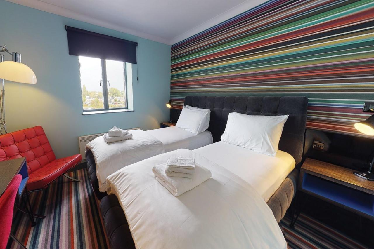 Village Hotel Birmingham Уолсолл Экстерьер фото