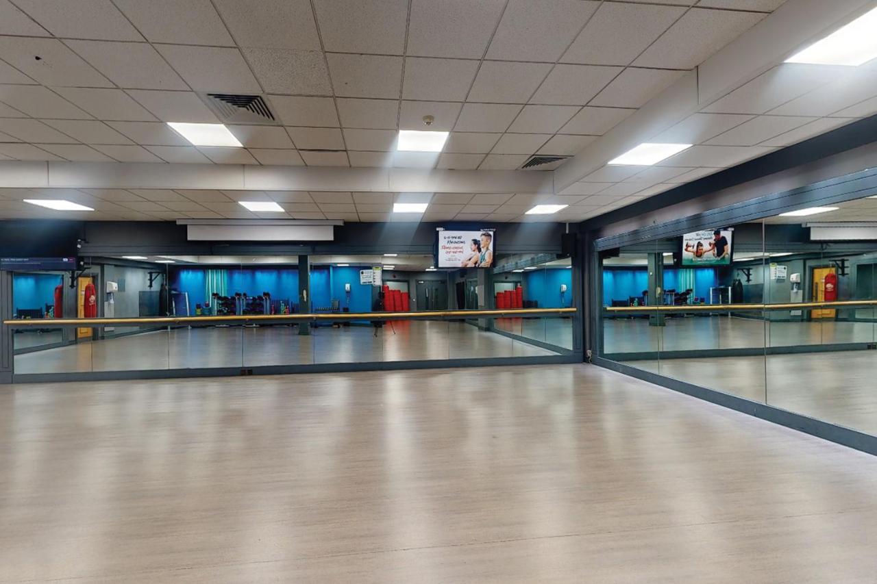 Village Hotel Birmingham Уолсолл Экстерьер фото
