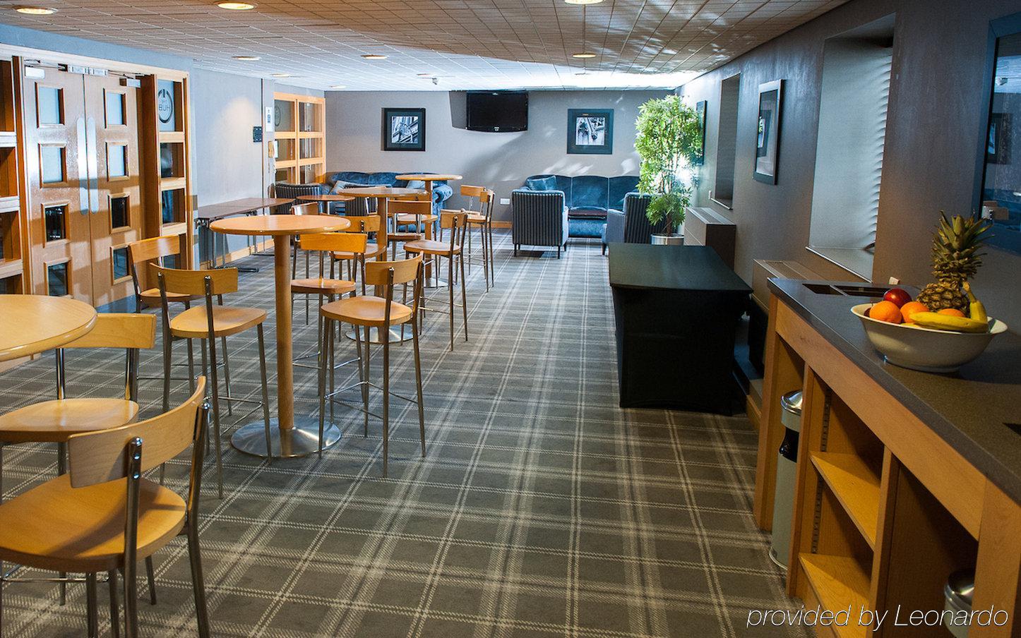 Village Hotel Birmingham Уолсолл Экстерьер фото